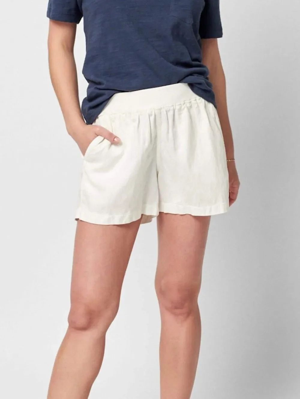 Faherty ArlieβDay Shorts White Womenβs Large